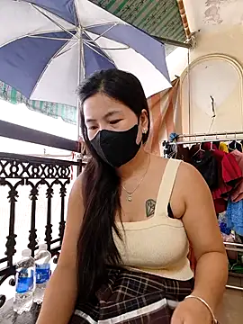 lyna bl online show from 11-21-25, 01:48