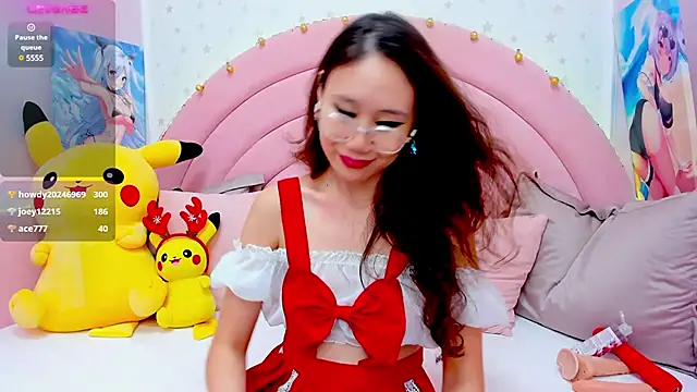 Snapshot of Nao__Chan_ chatting on 12-24-24, 07:49 Nao Chan online show from 12-24-24, 07:49