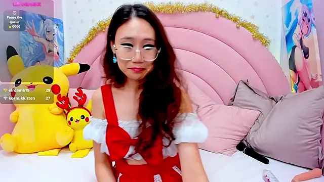 Snapshot of Nao__Chan_ chatting on 12-25-24, 04:44 Nao Chan online show from 12-25-24, 04:44