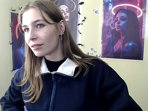 StrangerGi online show from 09-26-25, 06:17