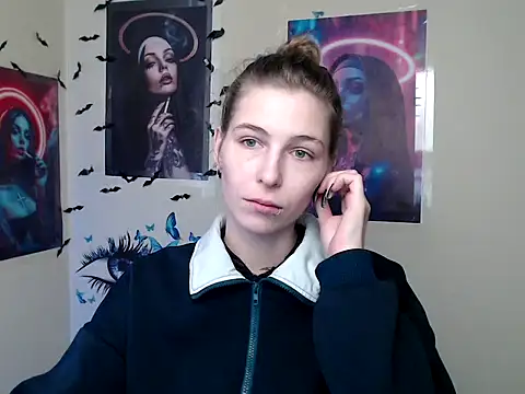 StrangerGi online show from 10-23-25, 06:13