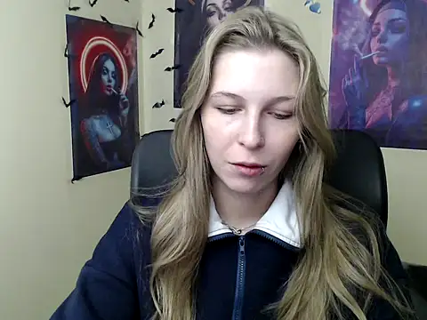 StrangerGi online show from 04-18-26, 06:06