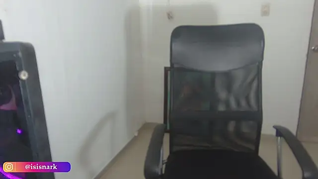 Isis69  online show from 02-25-25, 07:36