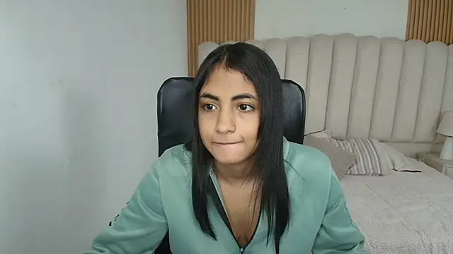 shaneelle online show from 04-14-26, 03:12