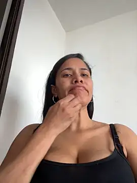 Snapshot of ambarsmith02 chatting on 11-02-25, 05:15 ambarsmith02 online show from 11-02-25, 05:15