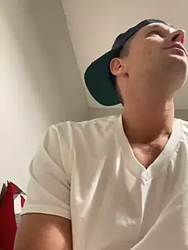 Snapshot of Camcam21 chatting on 12-26-24, 02:44 Camcam21 online show from 12-26-24, 02:44