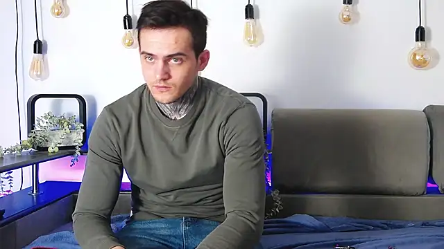 Snapshot of CarterCole chatting on 01-18-25, 04:42 CarterCole online show from 01-18-25, 04:42