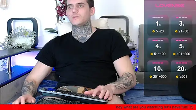 Snapshot of CarterCole chatting on 03-21-25, 01:56 CarterCole online show from 03-21-25, 01:56