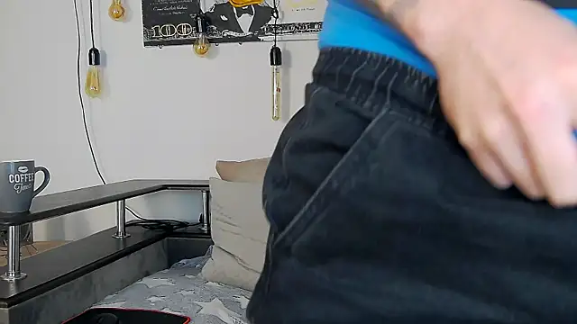 Snapshot of CarterCole chatting on 12-17-25, 02:56 CarterCole online show from 12-17-25, 02:56