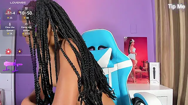 Snapshot of SunnyPage chatting on 02-06-25, 06:35 SunnyPage online show from 02-06-25, 06:35