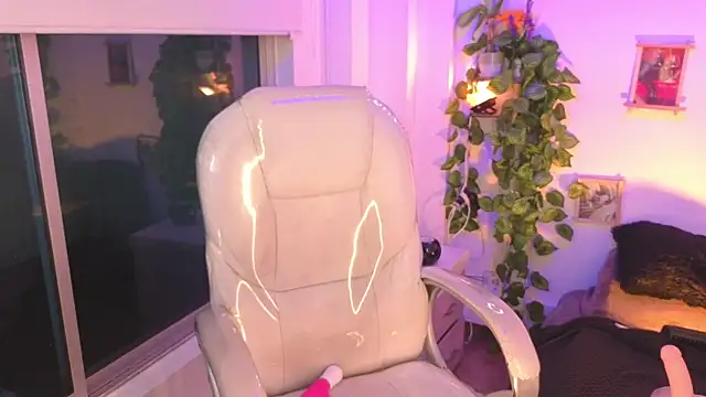 Vic beckeer online show from 04-26-26, 08:45