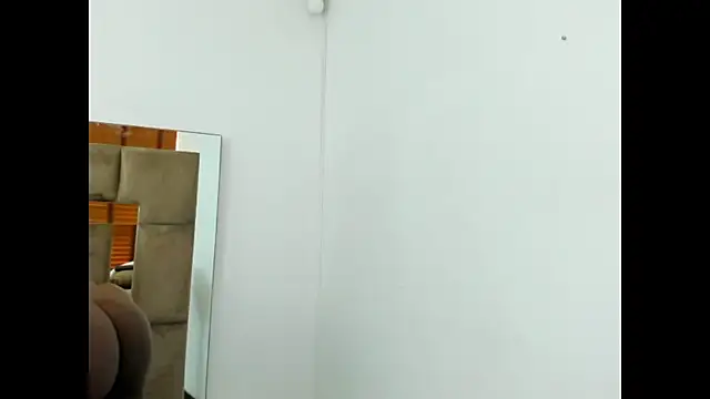 Snapshot of Georginaxx chatting on 12-20-24, 03:53 Georginaxx online show from 12-20-24, 03:53