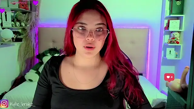Kylie brokee online show from 05-13-26, 10:06