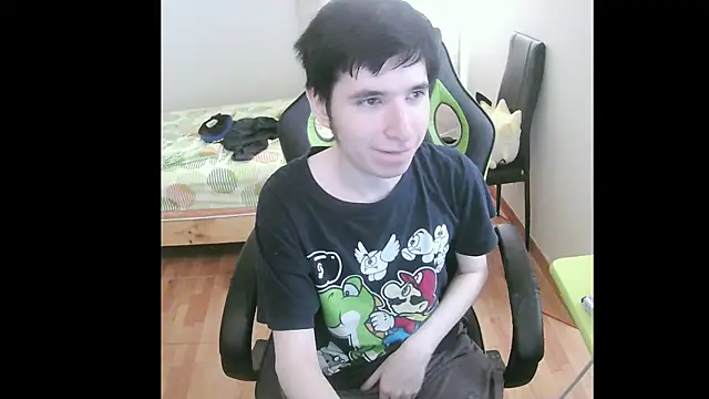 Snapshot of Twink_martinboy chatting on 01-18-25, 05:04 Twink martinboy online show from 01-18-25, 05:04