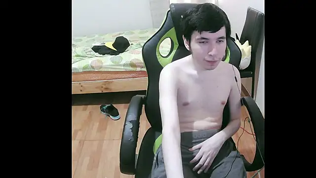 Snapshot of Twink_martinboy chatting on 02-03-25, 10:32 Twink martinboy online show from 02-03-25, 10:32