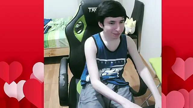 Snapshot of Twink_martinboy chatting on 03-05-25, 02:03 Twink martinboy online show from 03-05-25, 02:03