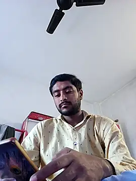 Snapshot of lm12334 chatting on 02-14-26, 05:04 lm12334 online show from 02-14-26, 05:04