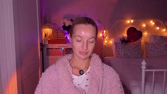 aestetick online show from 03-10-26, 03:06