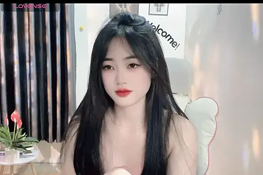 Snapshot of _Aimy_ chatting on 02-26-25, 03:53 Aimy online show from 02-26-25, 03:53