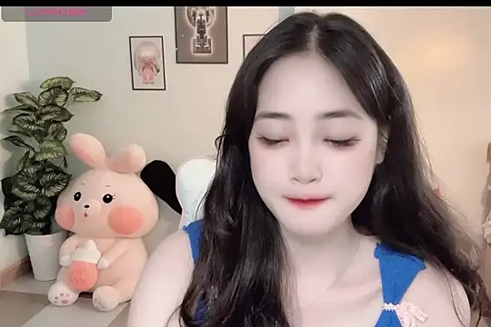 Snapshot of _Aimy_ chatting on 10-29-25, 04:48 Aimy online show from 10-29-25, 04:48