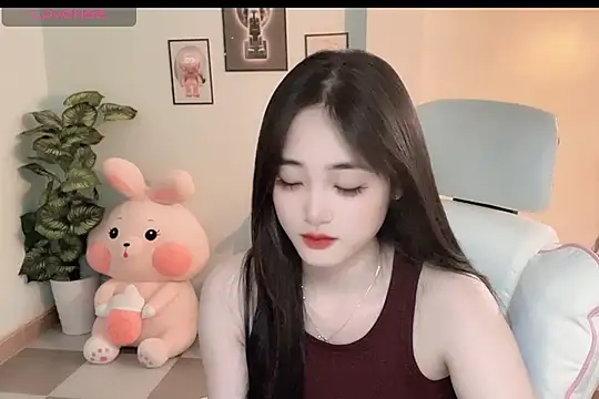 Snapshot of _Aimy_ chatting on 11-14-25, 05:50 Aimy online show from 11-14-25, 05:50