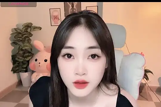 Snapshot of _Aimy_ chatting on 11-15-25, 04:58 Aimy online show from 11-15-25, 04:58