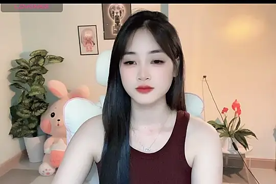 Snapshot of _Aimy_ chatting on 11-18-25, 05:23 Aimy online show from 11-18-25, 05:23