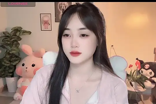 Snapshot of _Aimy_ chatting on 11-30-25, 04:33 Aimy online show from 11-30-25, 04:33