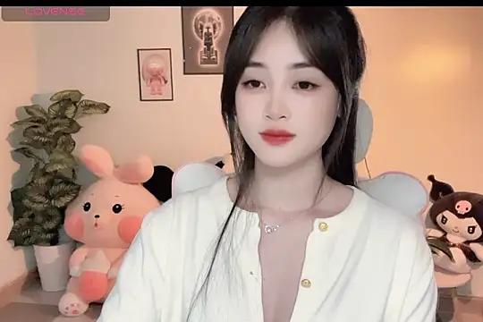 Snapshot of _Aimy_ chatting on 12-02-25, 05:52 Aimy online show from 12-02-25, 05:52