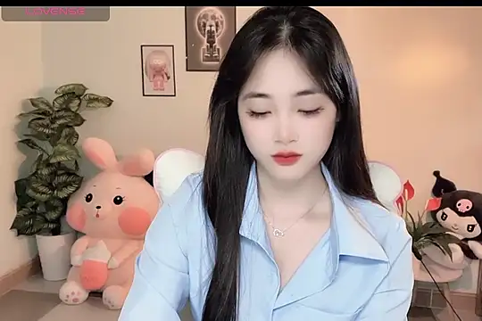 Snapshot of _Aimy_ chatting on 12-05-25, 06:22 Aimy online show from 12-05-25, 06:22