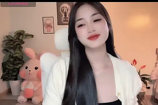 Snapshot of _Aimy_ chatting on 12-14-25, 08:02 Aimy online show from 12-14-25, 08:02