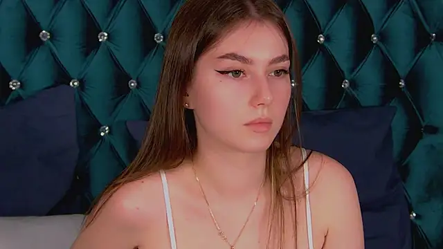 AliceMoreno online show from 09-12-25, 05:02