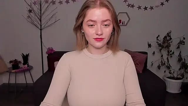 AidaPerry online show from 12-28-24, 06:08