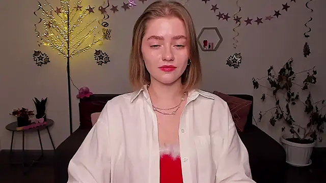 AidaPerry online show from 12-30-24, 06:38