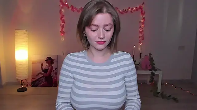 AidaPerry online show from 01-16-25, 02:19