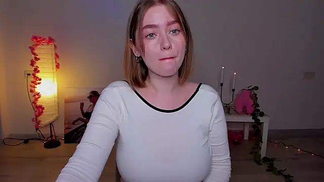 AidaPerry online show from 01-29-25, 02:32