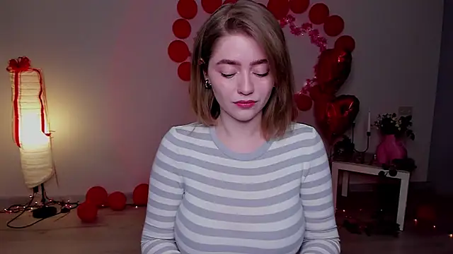 AidaPerry online show from 03-02-25, 05:36