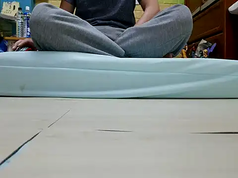 Snapshot of zhan7965 chatting on 02-17-26, 11:40 zhan7965 online show from 02-17-26, 11:40