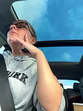 Snapshot of scrummymummy2 chatting on 11-24-25, 10:48 scrummymummy2 online show from 11-24-25, 10:48