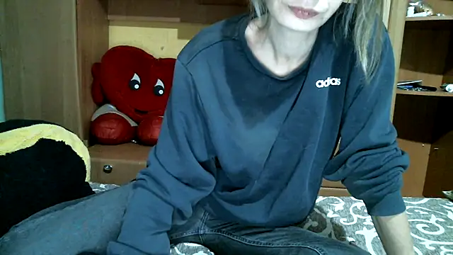 Snapshot of DennisXCaroll chatting on 12-29-24, 09:30 DennisXCaroll online show from 12-29-24, 09:30