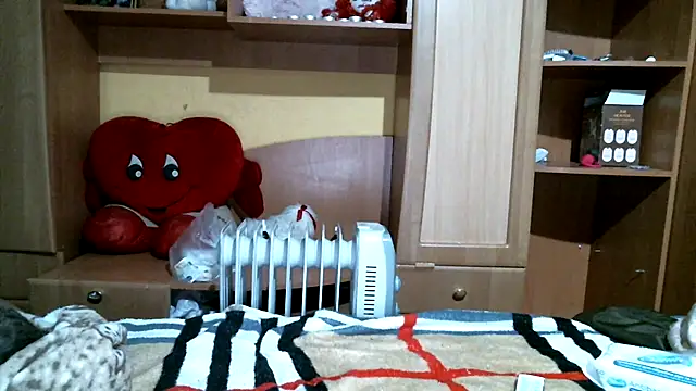 Snapshot of DennisXCaroll chatting on 01-06-25, 06:52 DennisXCaroll online show from 01-06-25, 06:52