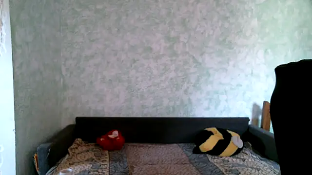 Snapshot of DennisXCaroll chatting on 03-20-25, 01:59 DennisXCaroll online show from 03-20-25, 01:59
