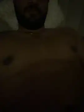 Snapshot of shrreyyyy chatting on 03-21-25, 08:08 shrreyyyy online show from 03-21-25, 08:08