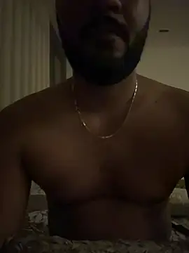 Snapshot of shrreyyyy chatting on 02-14-26, 07:54 shrreyyyy online show from 02-14-26, 07:54