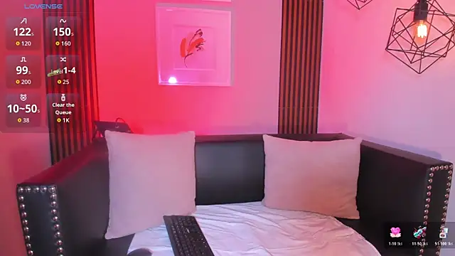 Nahiajhonson  online show from 12-04-25, 01:31