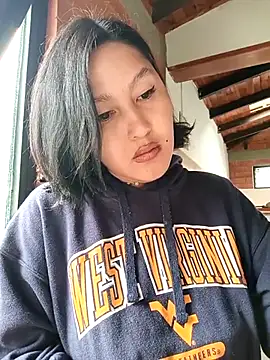 Snapshot of SamaraJay1 chatting on 11-14-25, 01:43 SamaraJay1 online show from 11-14-25, 01:43