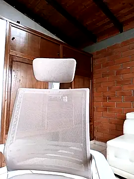 Snapshot of SamaraJay1 chatting on 03-05-26, 03:52 SamaraJay1 online show from 03-05-26, 03:52