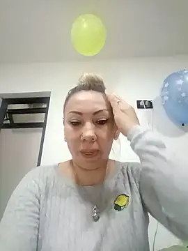 coral smitth online show from 11-10-25, 04:17