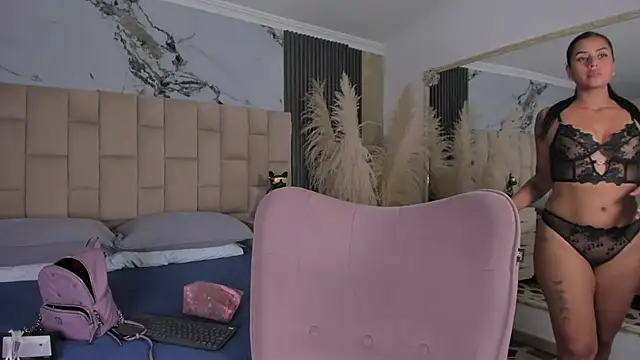 EmmaTorres  online show from 04-24-26, 08:33