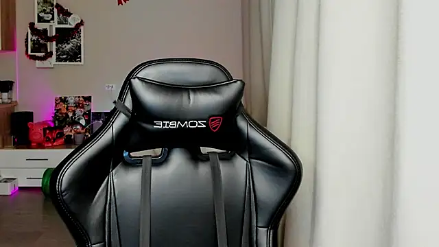 Snapshot of Sm0ly chatting on 01-07-26, 02:36 Sm0ly online show from 01-07-26, 02:36